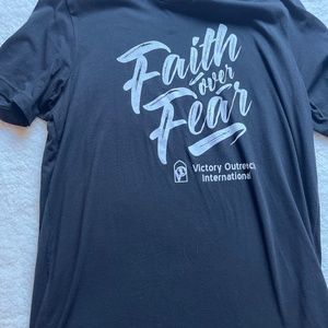 NWOT Faith Over Fear Tee